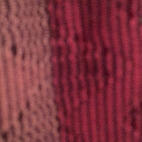 Pink and purple tunic. - Picture 2 of 5